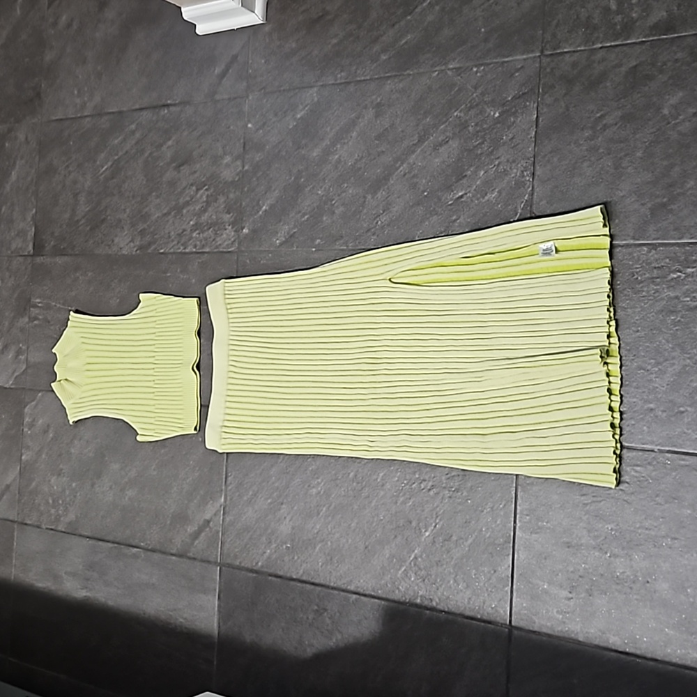 2 piece set